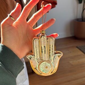 Karma ahimsa had ornament